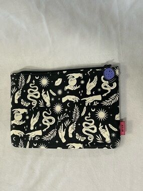 3/15 Ipsy Cosmetic Bag Mystic Gothic